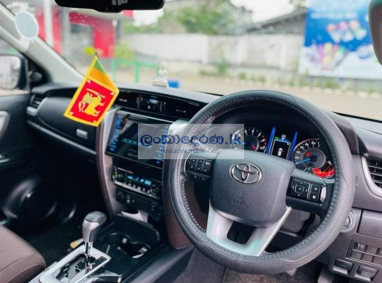 Toyota fortuner 2016