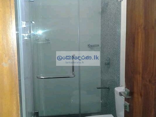 Tempered glass shower cubicles