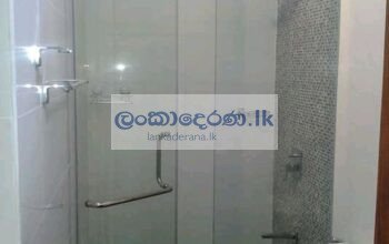 Tempered glass shower cubicles