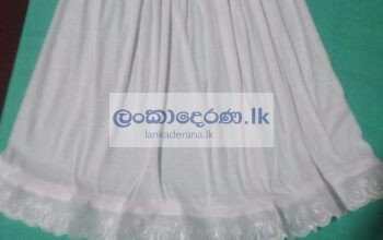 වෙලෝනා සහ පොප්ලින් අන්ඩර්ස්කට්