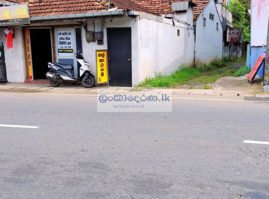 Valuble 02 storey house with 3 shop rooms sale in Matara