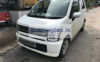 RENT A CAR SUZUKI WAGON R