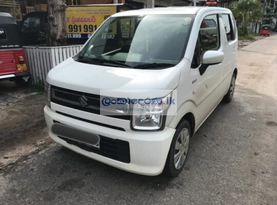 RENT A CAR SUZUKI WAGON R