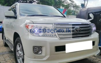 Rent a car Land Crusier V 8