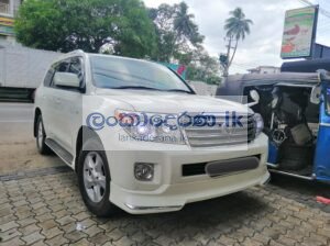 Rent a car Land Crusier V8