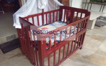 Baby cot