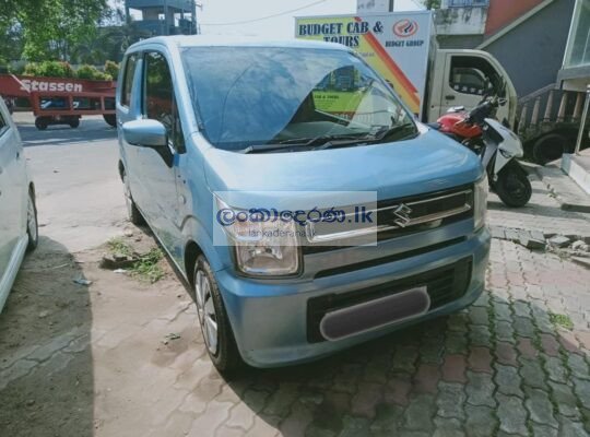 RENT A CAR SUZUKI WAGON R