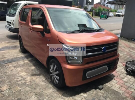 RENT A CAR SUZUKI WAGON R