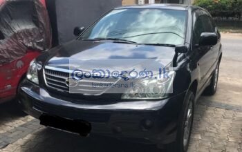 Rent a Car Toyota Harrier