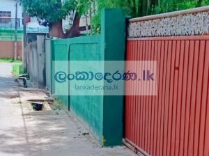 House for sale in Ratmalana.