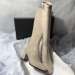 بوت زنانه زانوبلند جیر پاشنه‌کلفت - Image 4